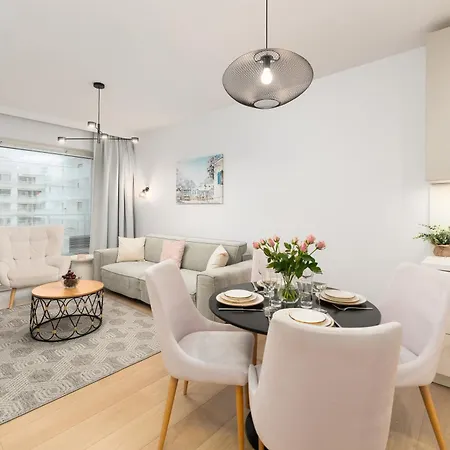 아파트 Polanki Aqua - Family Pool & Wellness 코워브제크