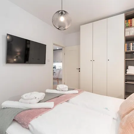 Polanki Aqua - Family Pool & Wellness Apartment